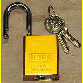 Aluminium - Vorh�ngeschloss eloxiert gold - Breite 38 mm - B�gel 6,3 mm